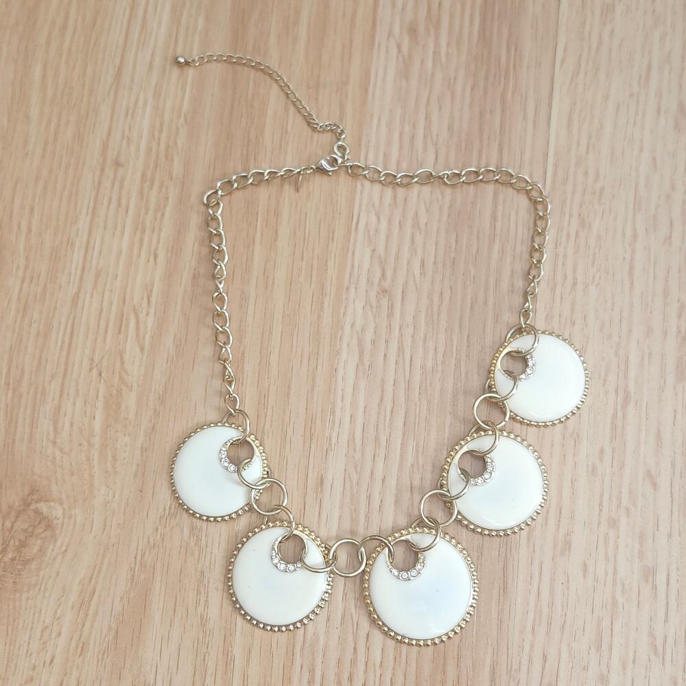 Avon‎ White Enamel Disc Bib Statement Necklace Gold Tone Rhinestone Adjustable